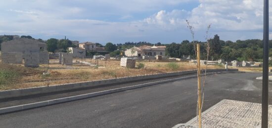 Terrain à bâtir à Courthézon, Provence-Alpes-Côte d'Azur