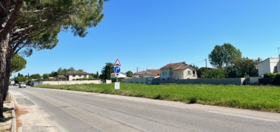 Terrain à bâtir à Tarascon, Provence-Alpes-Côte d'Azur