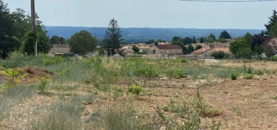 Terrain à bâtir à Volx, Provence-Alpes-Côte d'Azur