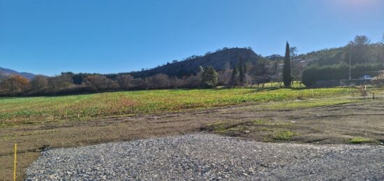 Maison neuve à , Alpes-de-Haute-Provence