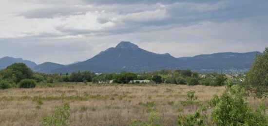 Terrain à bâtir à La Crau, Provence-Alpes-Côte d'Azur